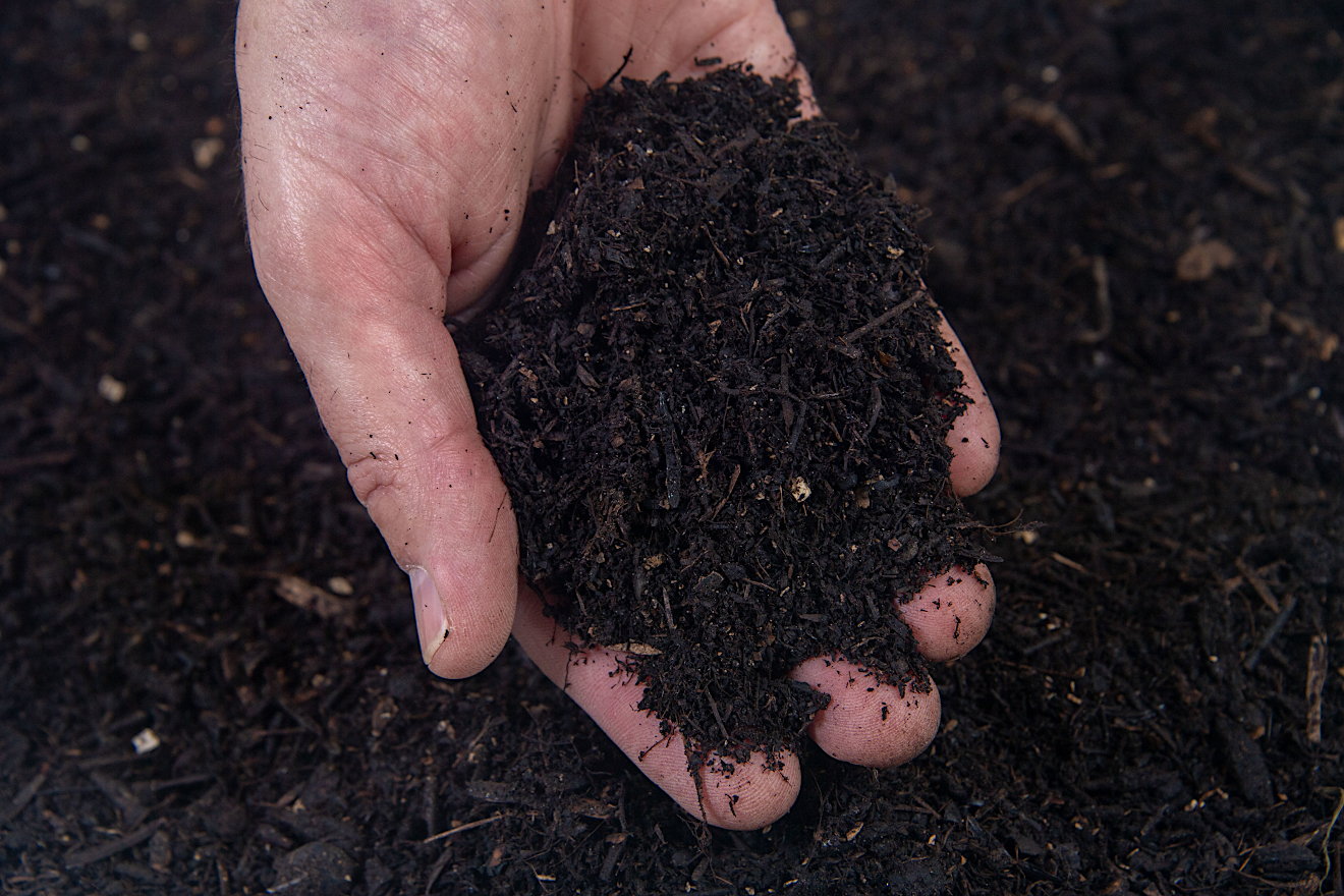 Gartenkompost BIO Big Bag 1 m³ – Natürliche Bodenverbesserung aus Schweizer Produktion – Bild 3